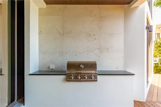 $8,950,000 | 112 Seaway Court, Vero Beach, FL 32963