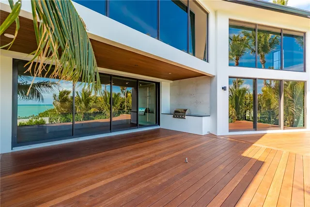 $8,950,000 | 112 Seaway Court, Vero Beach, FL 32963