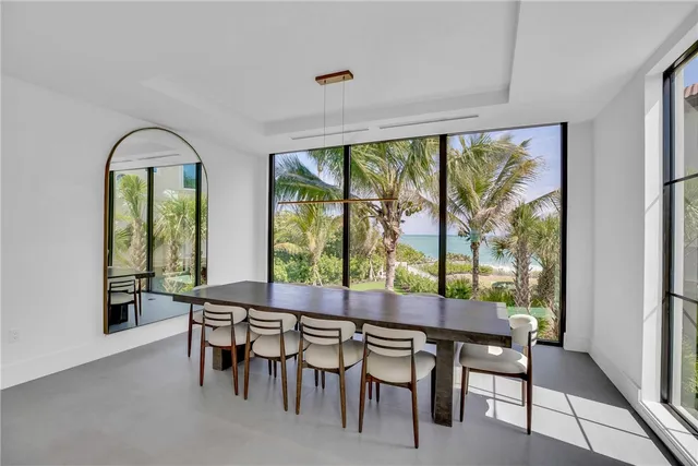 $8,950,000 | 112 Seaway Court, Vero Beach, FL 32963