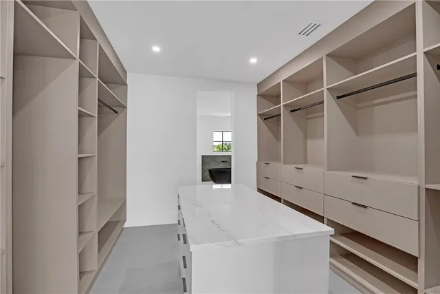 $8,950,000 | 112 Seaway Court, Vero Beach, FL 32963