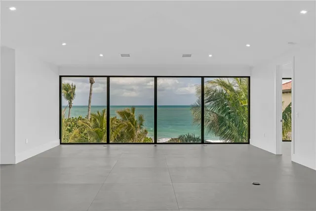 $8,950,000 | 112 Seaway Court, Vero Beach, FL 32963