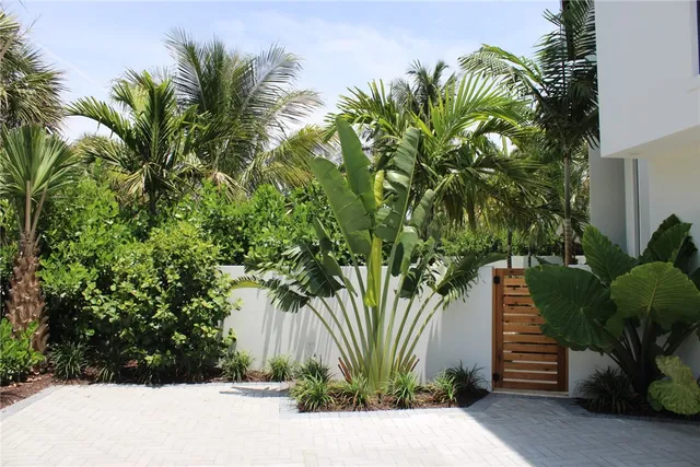 $8,950,000 | 112 Seaway Court, Vero Beach, FL 32963