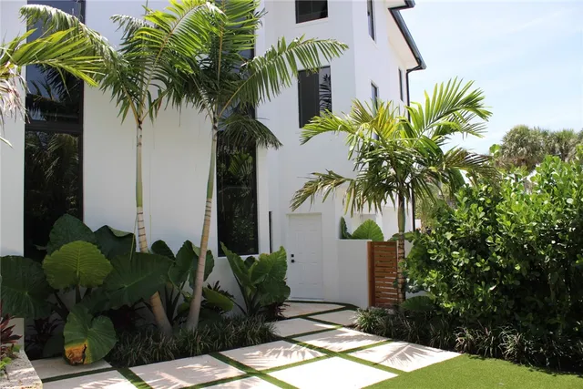 $8,950,000 | 112 Seaway Court, Vero Beach, FL 32963