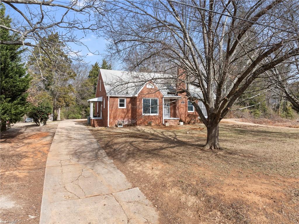 312 Playground Road Archdale, NC 27263 - Photo 4 of 29