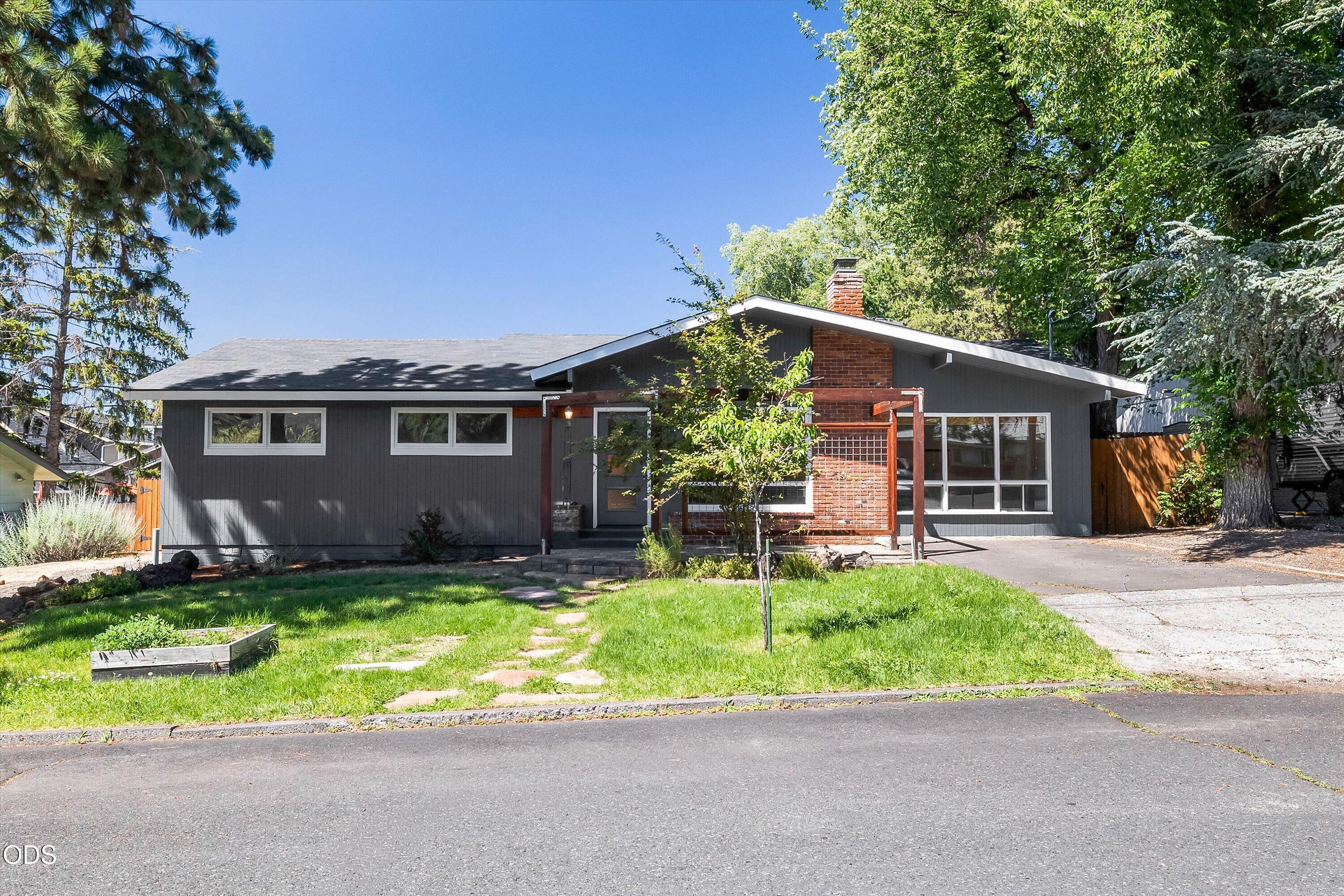 660 Northeast Innes Lane Bend, OR 97701 - Photo 1 of 41