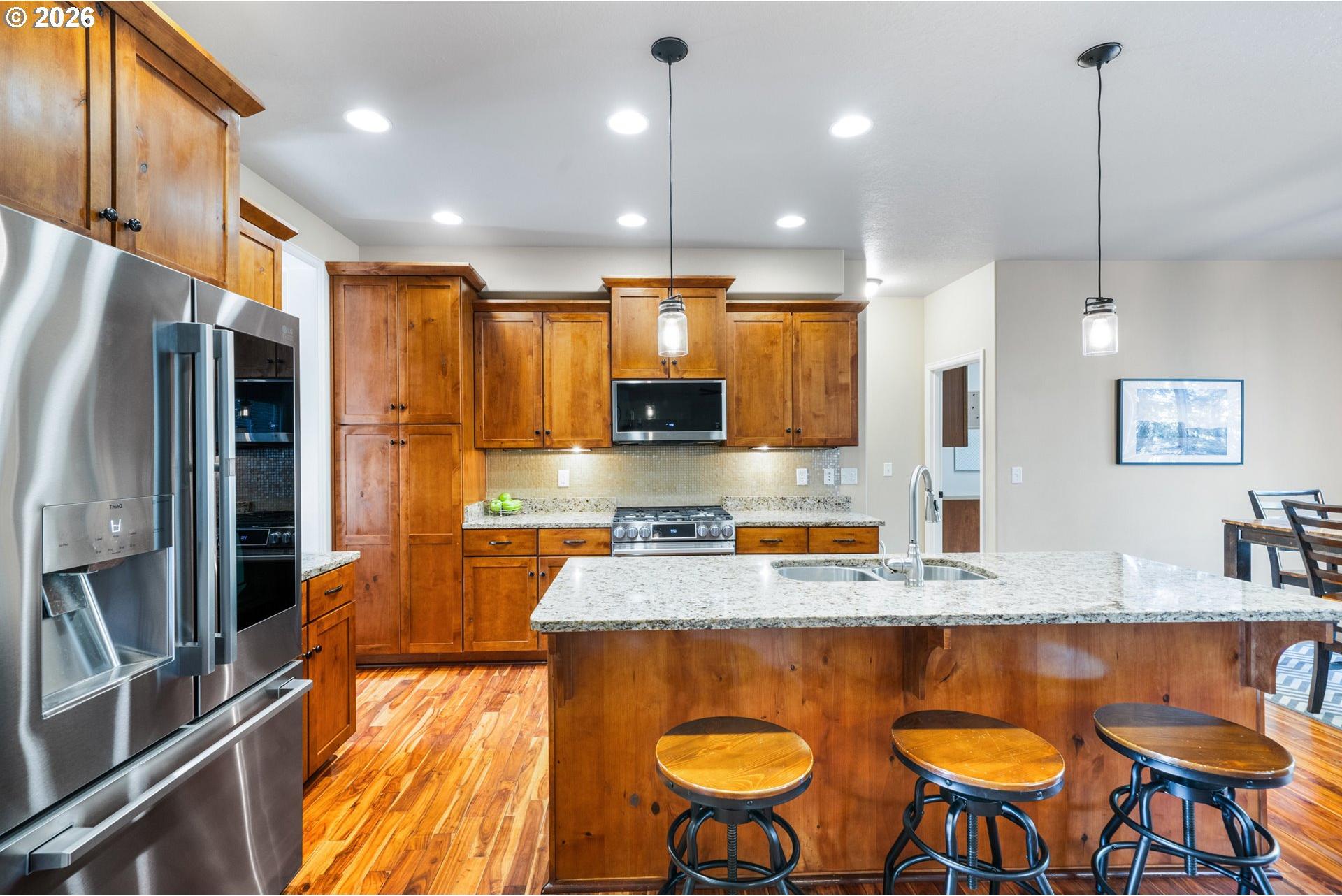 6084 Fernhill Loop Springfield, OR 97478 - Photo 12 of 46 Gallery Image 12
