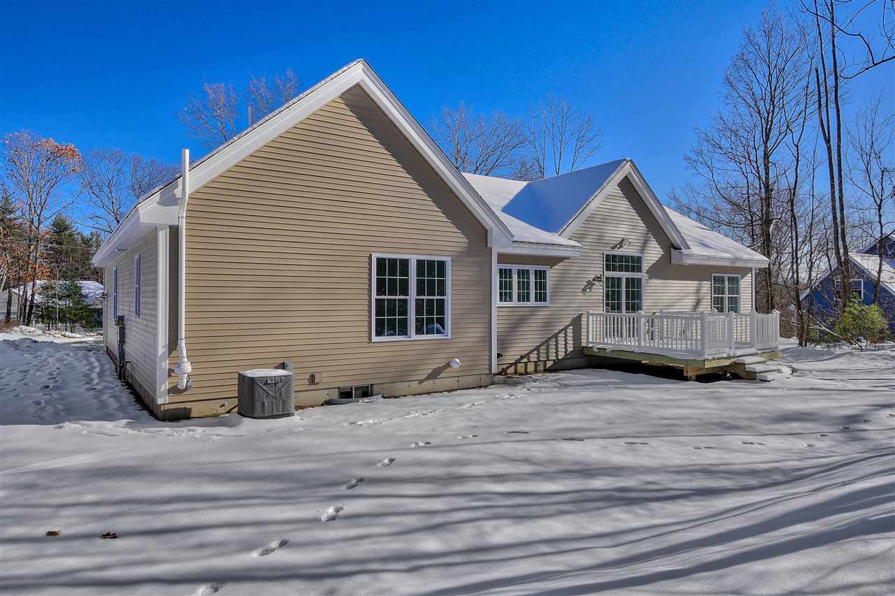 62 Stark Road Derry, NH 03038 - Photo 2 of 38