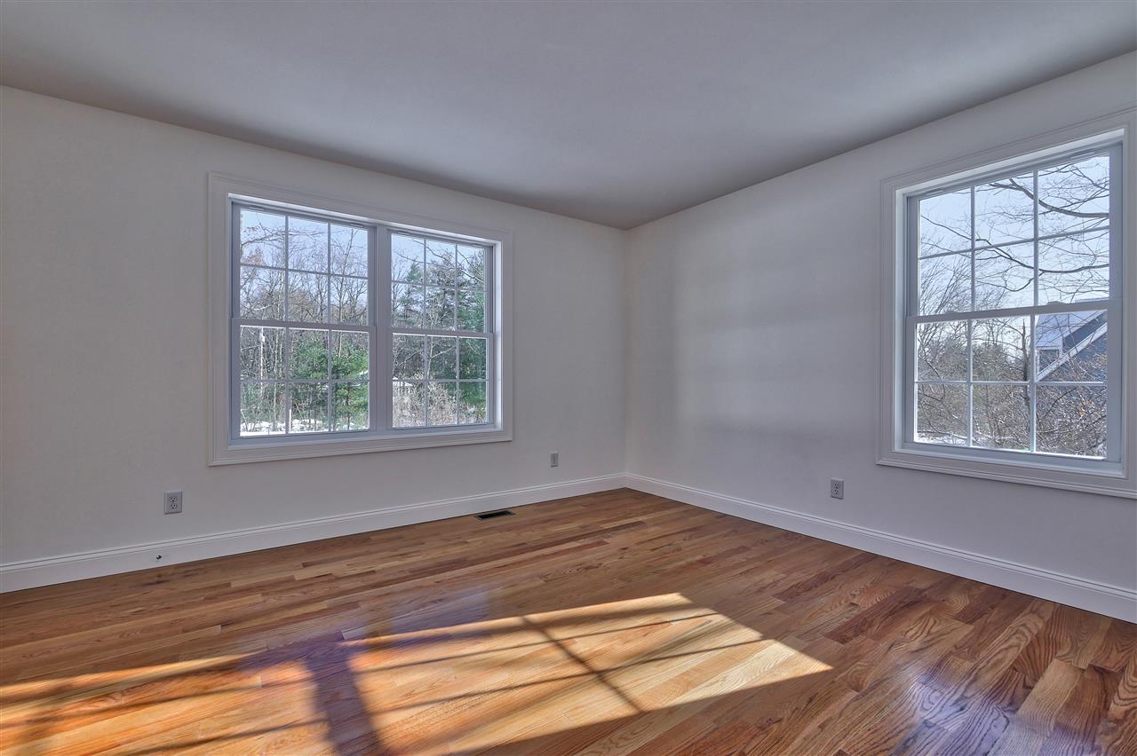 62 Stark Road Derry, NH 03038 - Photo 23 of 38