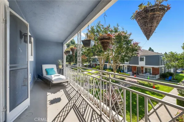 $819,000 | 115 Morristown Lane, Costa Mesa, CA 92626