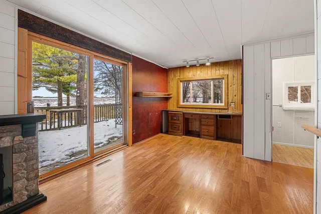 $325,000 | 4931 County Rd T, Oshkosh, WI 54904