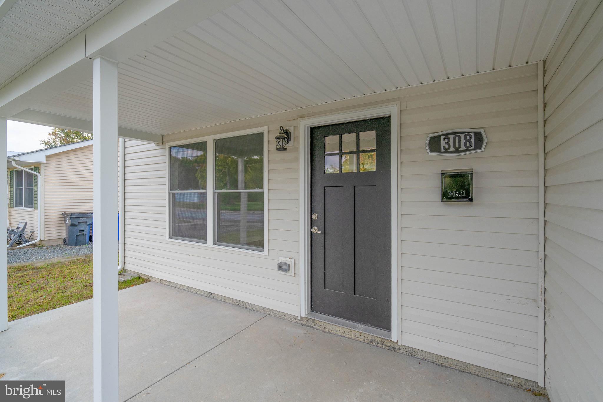 308 Gray Street Townsend, DE 19734 - Photo 4 of 33 a view of an entryway of house