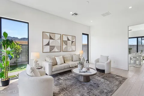 $2,245,555 | 1832 East Palmaire Avenue, Phoenix, AZ 85020