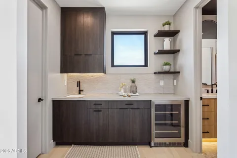 $2,245,555 | 1832 East Palmaire Avenue, Phoenix, AZ 85020