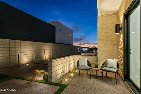 $2,245,555 | 1832 East Palmaire Avenue, Phoenix, AZ 85020