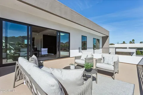 $2,245,555 | 1832 East Palmaire Avenue, Phoenix, AZ 85020