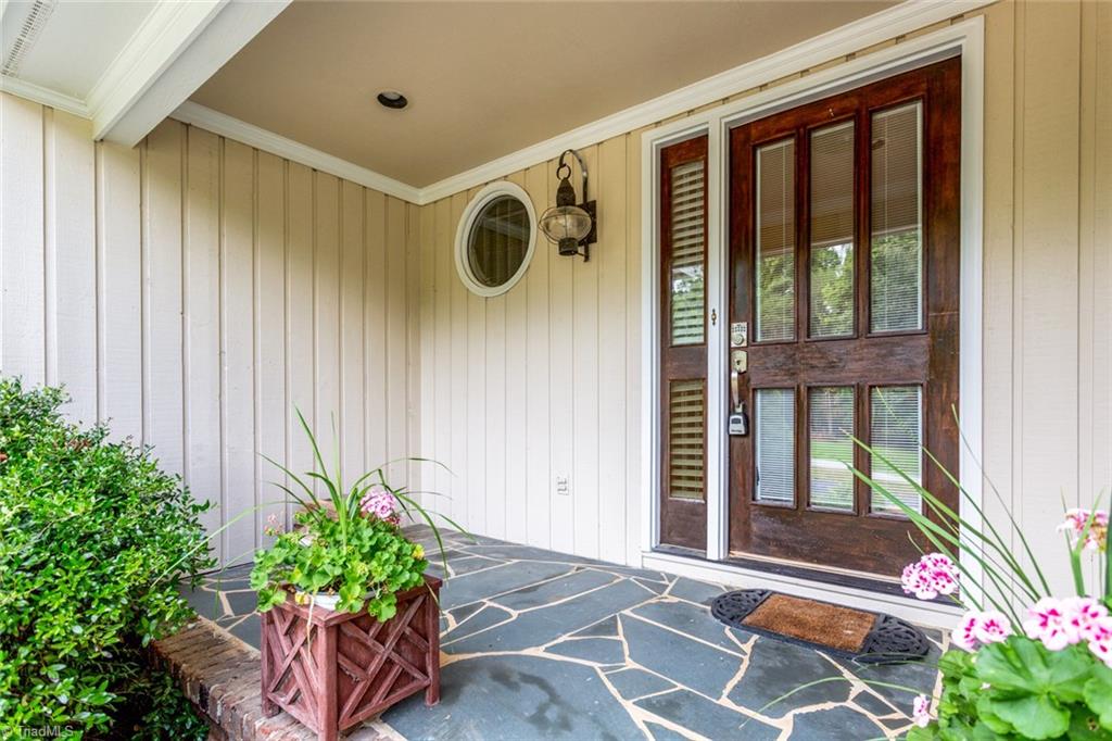 7707 Knollcrest Drive Oak Ridge, NC 27310 - Photo 4 of 30