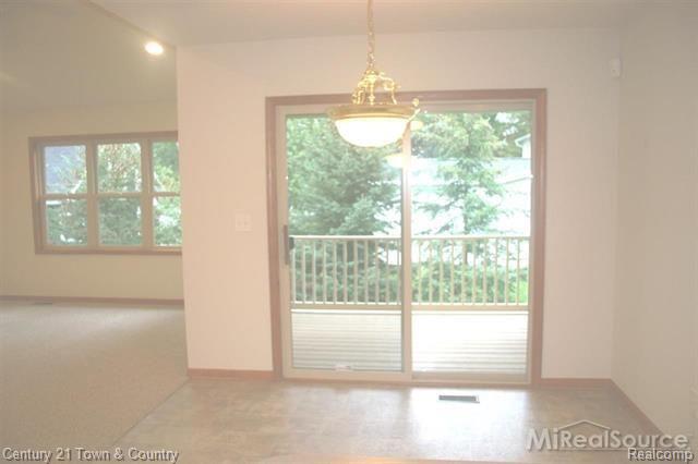 589 Stone Ridge Court, Unit A Almont, MI 48003 - Photo 5 of 17 5.jpg