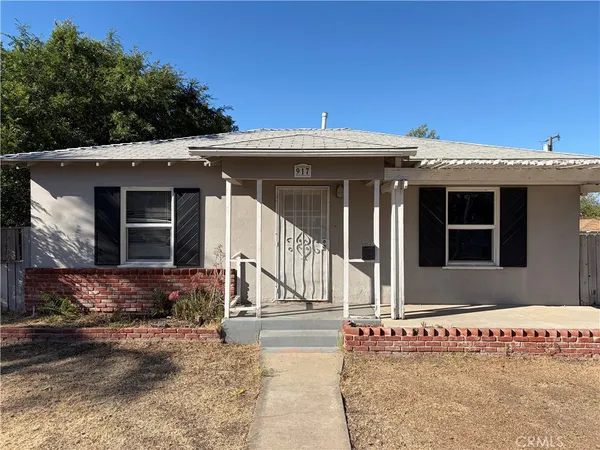 $549,900 | 917 West 9th Street, Corona, CA 92882