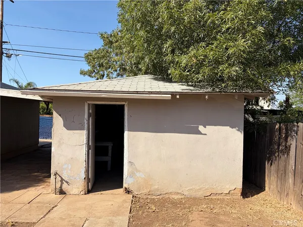 $549,900 | 917 West 9th Street, Corona, CA 92882