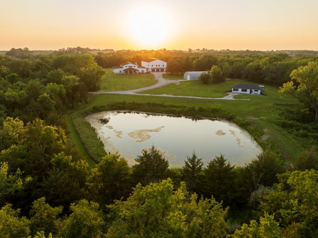 8937 Westlake Road Meriden, KS 66512 - Photo 3 of 96 Gallery Image 3