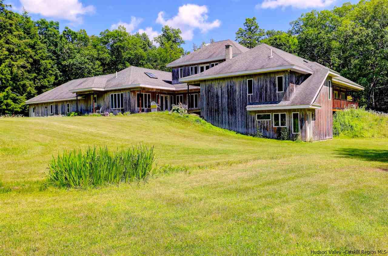 261 Frost Road Rhinebeck, NY 12572 - Photo 2 of 34 Photo 2