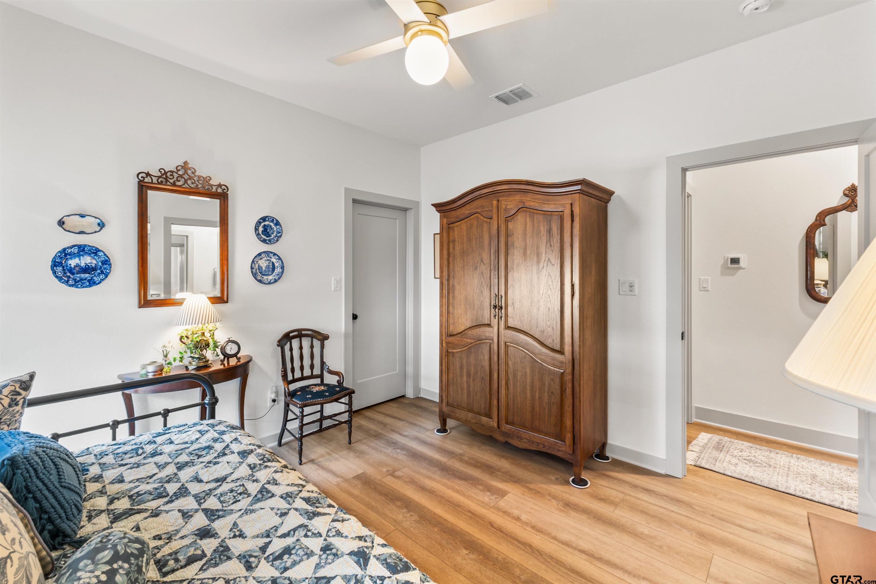 242 Kaul Lane Bullard, TX 75757 - Photo 33 of 45 a living room with furniture and a window