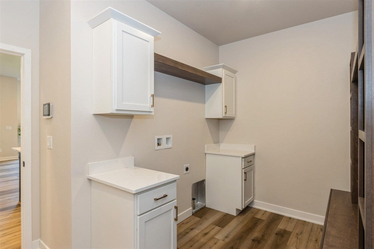 814 High Rdg Trail Solon, IA 52333 - Photo 15 of 46 Gallery Image 15