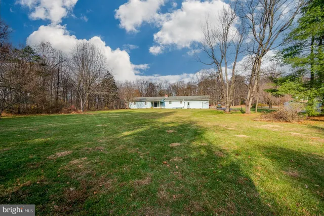 $365,000 | 730 Texter Mountain Road, Robesonia, PA 19551