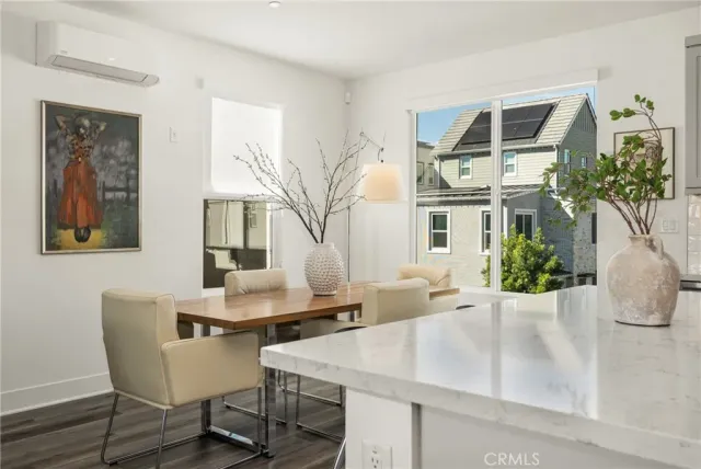 $1,750,000 | 201 Lynx, Irvine, CA 92606