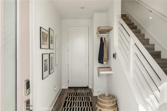 $1,750,000 | 201 Lynx, Irvine, CA 92606