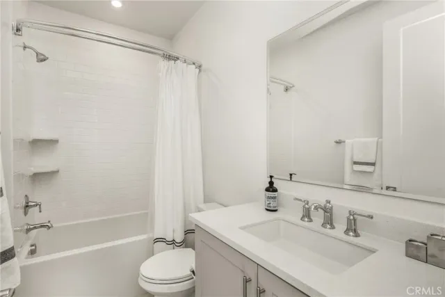 $1,750,000 | 201 Lynx, Irvine, CA 92606