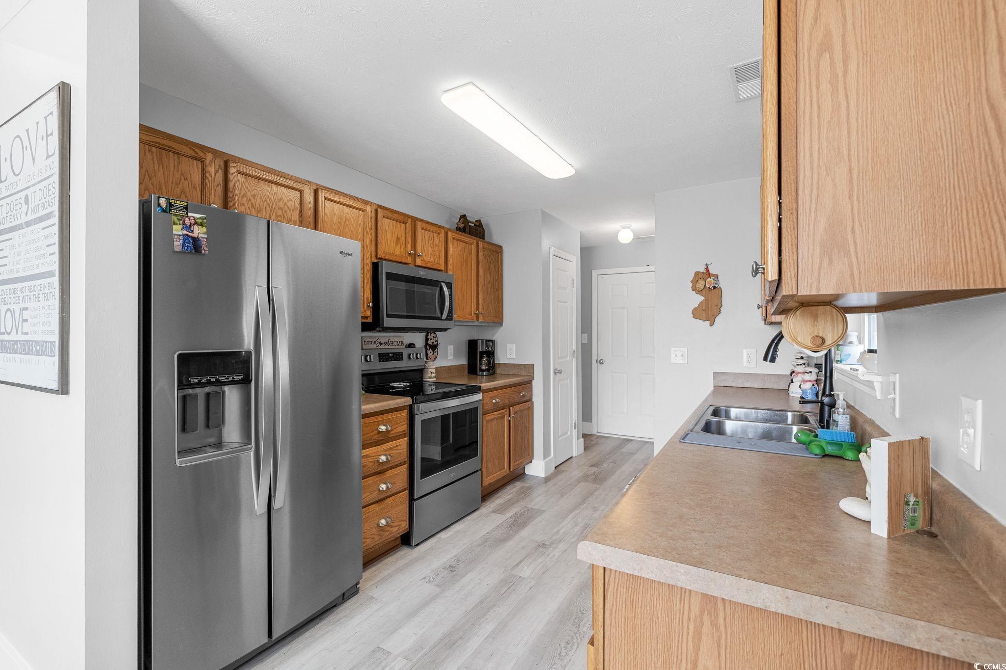 9781 Conifer Lane Murrells Inlet, SC 29576 - Photo 15 of 38 Gallery Image 15