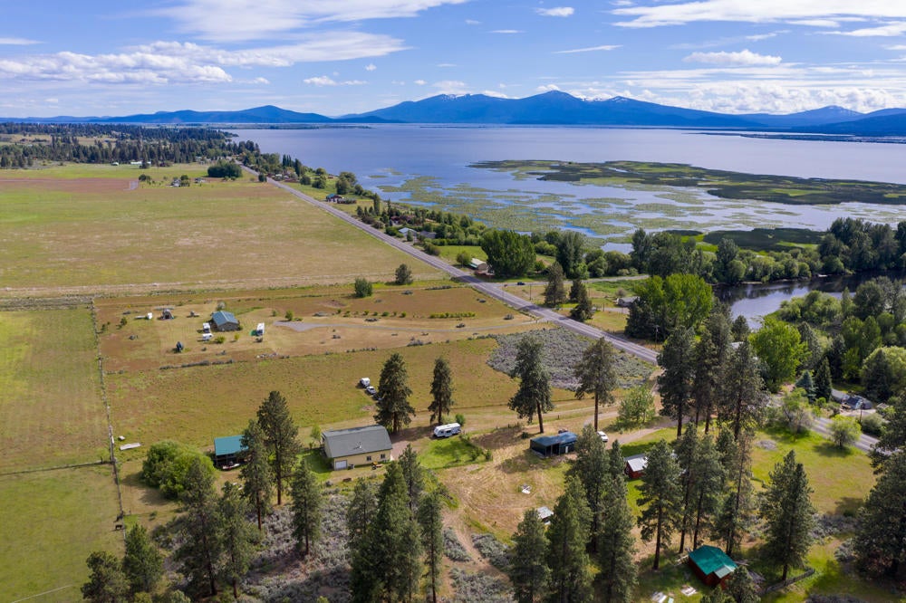 39441 Modoc Point Road Chiloquin, OR 97624 - Photo 8 of 42 39441ModocPointRd.-6
