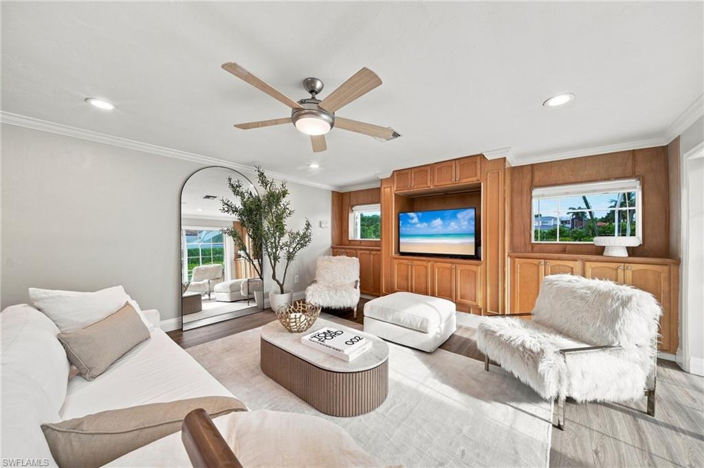503 Neapolitan Way Naples, FL 34103 - Photo 14 of 30 Gallery Image 14
