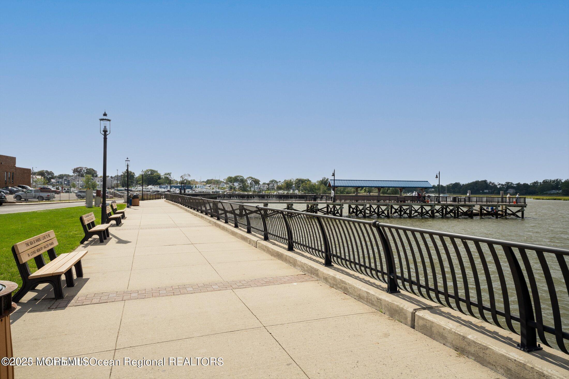 54 Main Street, Unit 2 Keyport, NJ 07735 - Photo 21 of 25 a view of a terrace with a floor