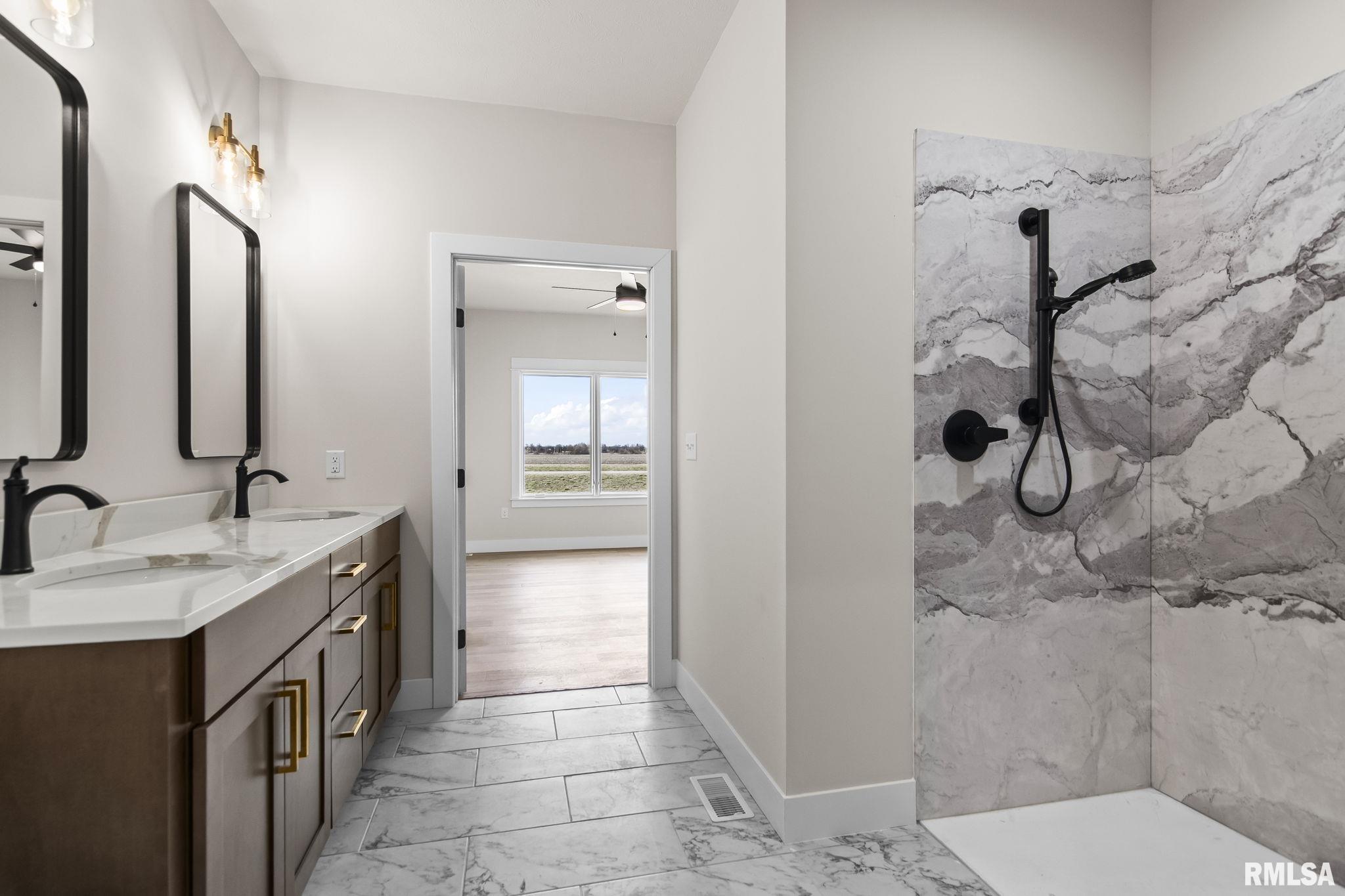 5305 Verdant Lane Springfield, IL 62711 - Photo 15 of 33