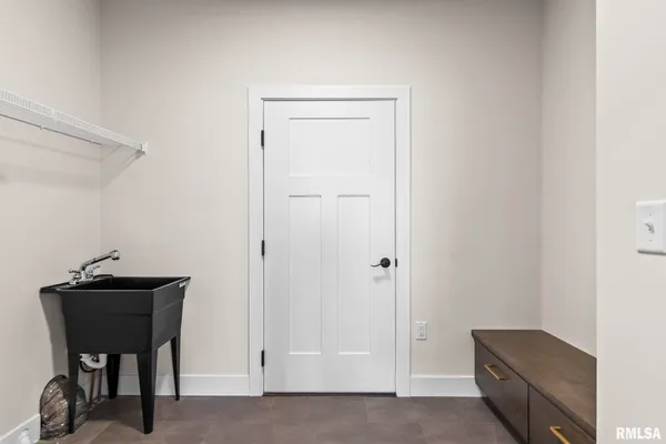 $440,000 | 5305 Verdant Lane, Springfield, IL 62711