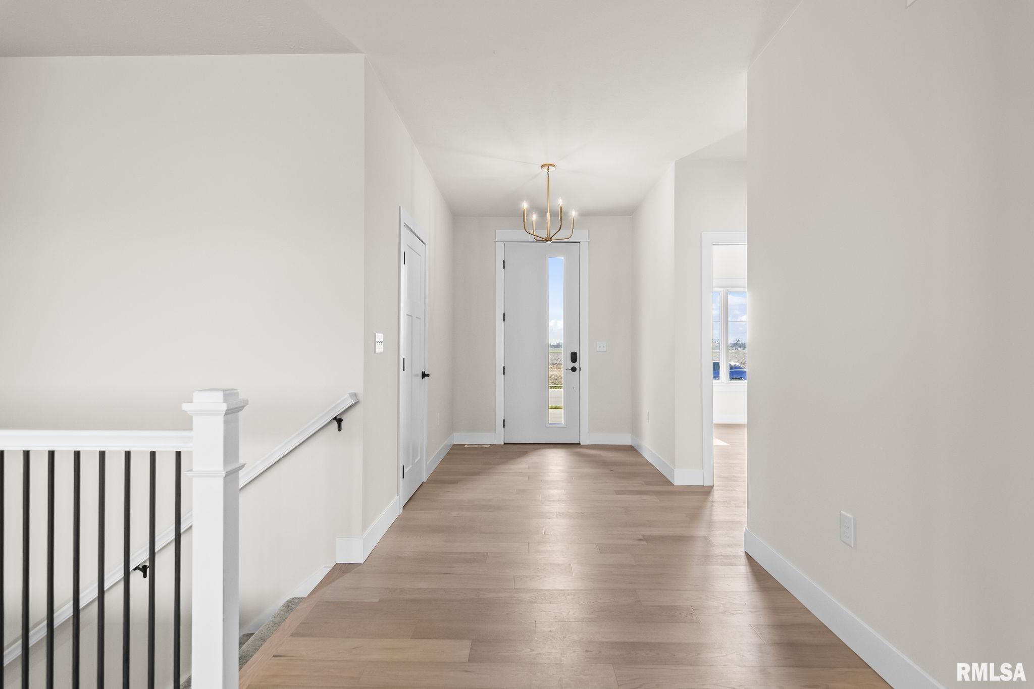 5305 Verdant Lane Springfield, IL 62711 - Photo 3 of 33