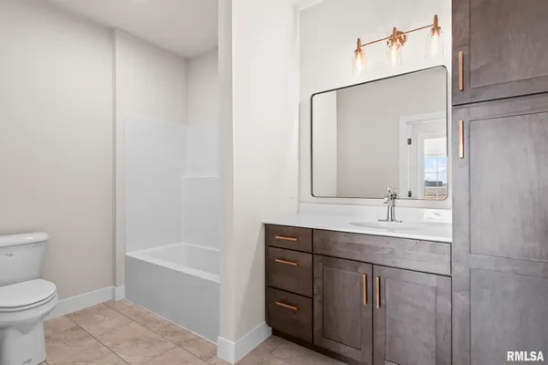 $440,000 | 5305 Verdant Lane, Springfield, IL 62711