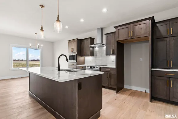 $440,000 | 5305 Verdant Lane, Springfield, IL 62711