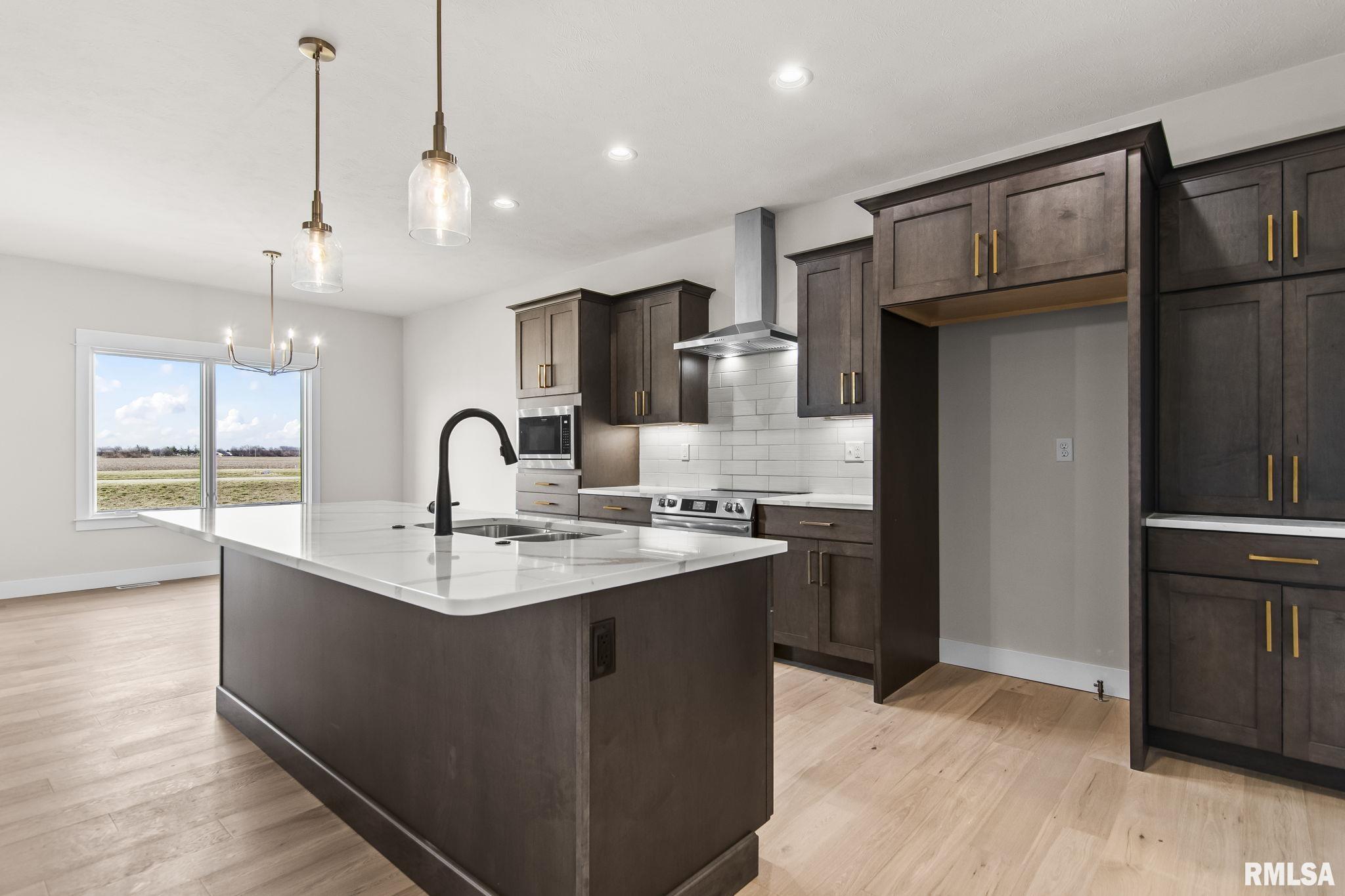 5305 Verdant Lane Springfield, IL 62711 - Photo 4 of 33