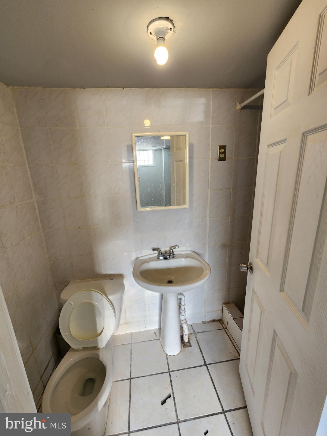 4307 Potter Street Philadelphia, PA 19124 - Photo 35 of 43