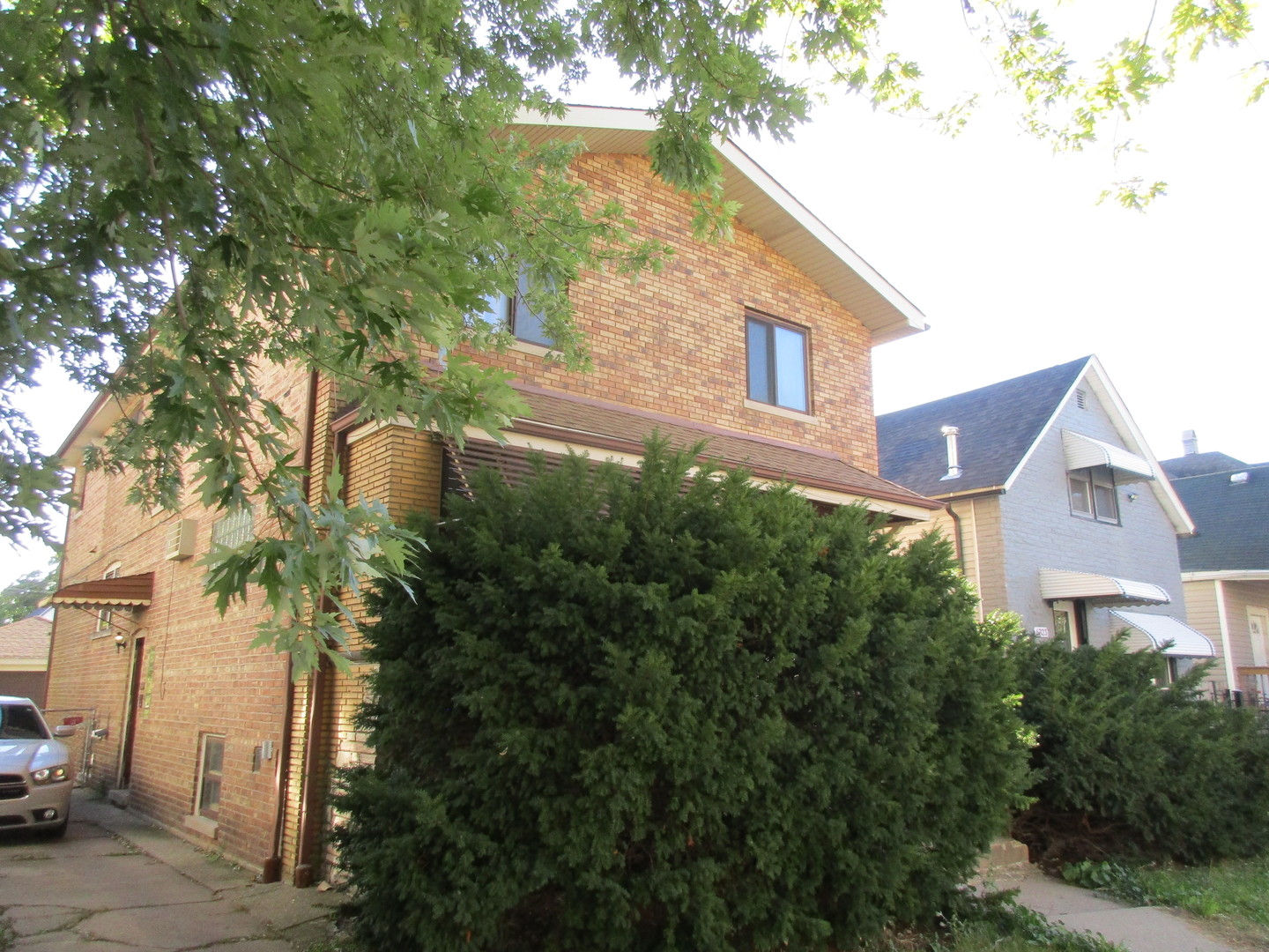 6319 South Troy Street Chicago, IL 60629 - Photo 4 of 5