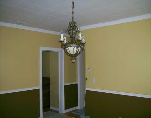 60 Henderson Road Jackson Center, PA 16133 - Photo 3 of 8 Dining Room.