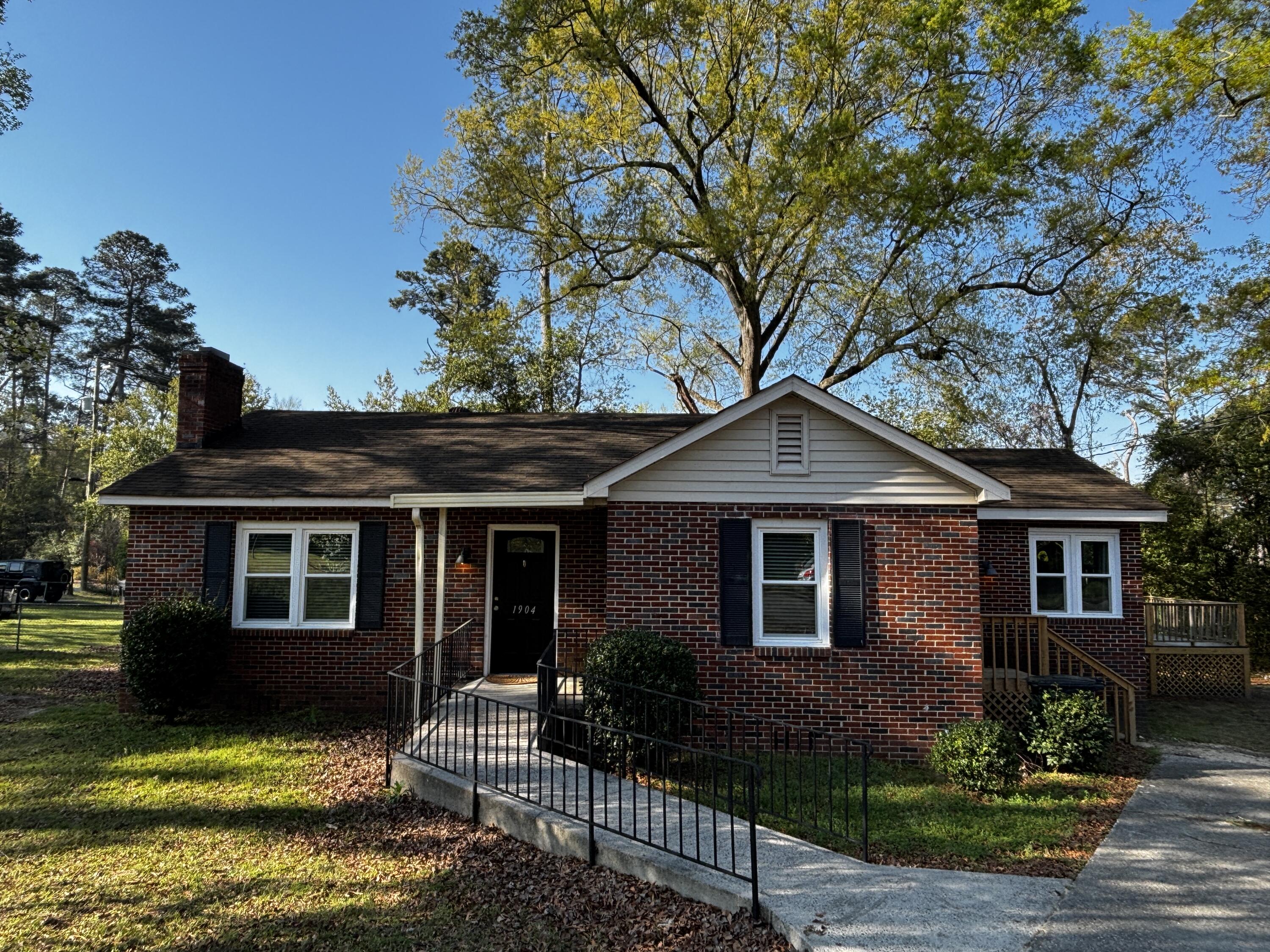 1904 Robin Road North Augusta, SC 29841 - Photo 1 of 33 Front of the house