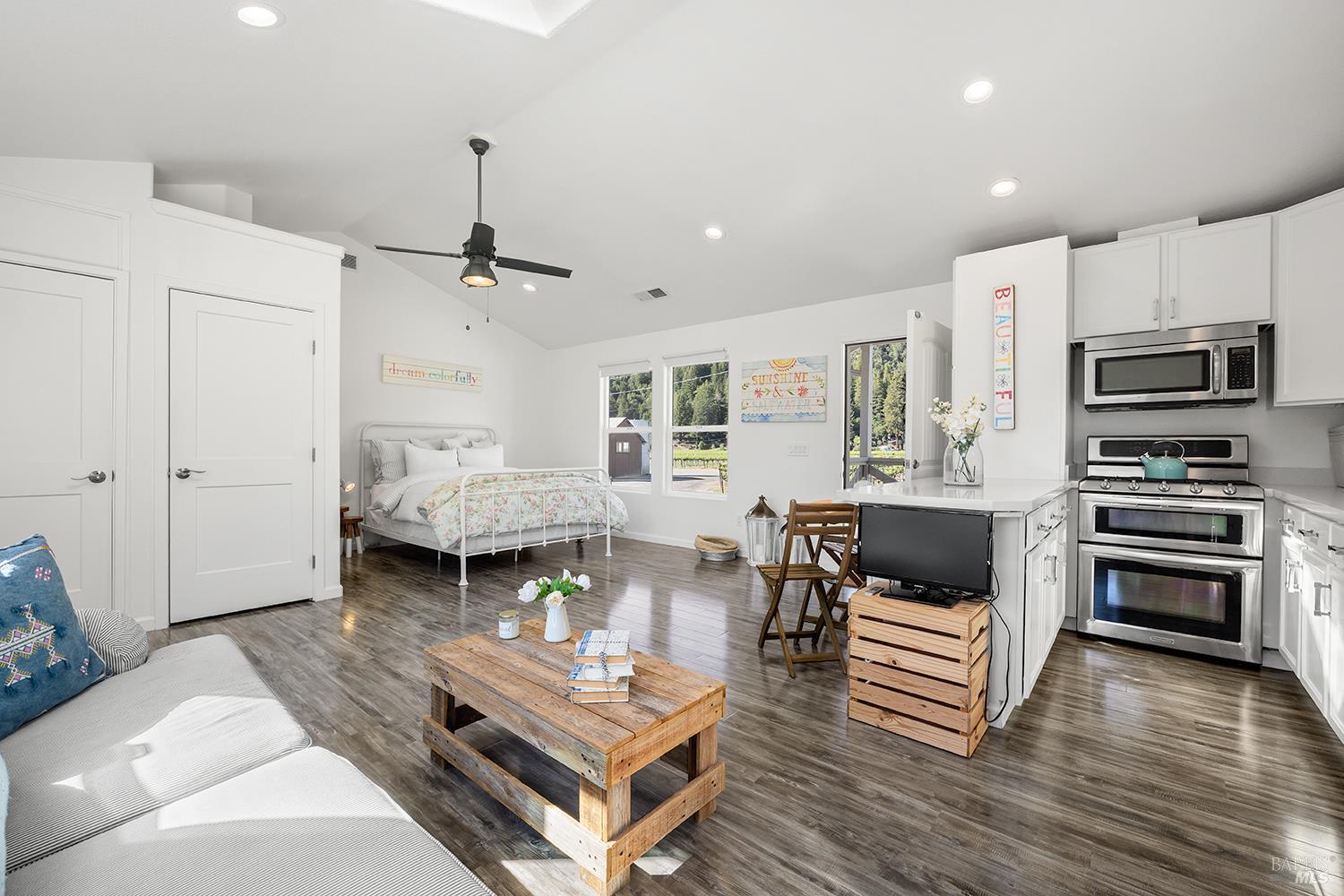 16530 Laughlin Road Guerneville, CA 95446 - Photo 31 of 57