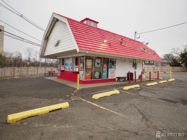 $1,299,999 | 735 East Hazelwood Avenue, Rahway, NJ 07065