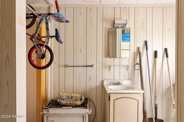 $185,000 | 716 South Ave G, Crowley, LA 70526