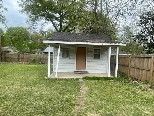 $1,395 | 4584 East Dearing Road, Memphis, TN 38117