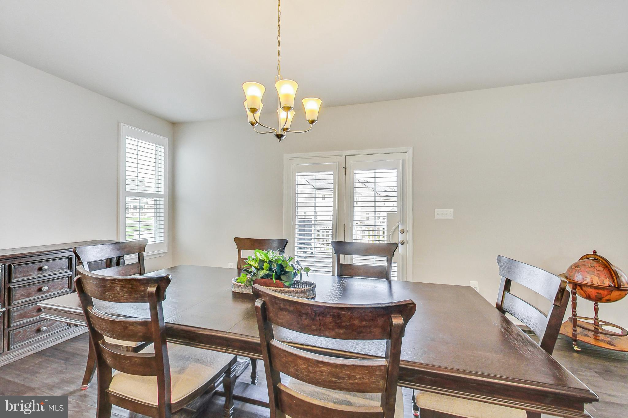 4513 Cotswold Manor Loop Woodbridge, VA 22192 - Photo 13 of 73 (DR furniture is for sale)